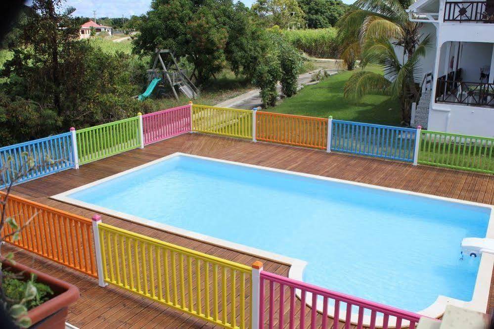ホテル Au Jardin De Beausejour Capesterre エクステリア 写真
